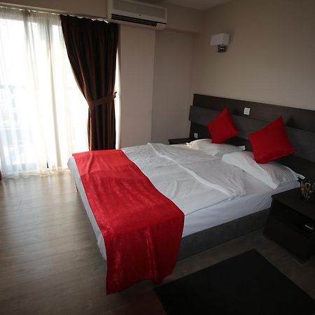Opera House Hotel Skopje Exterior photo