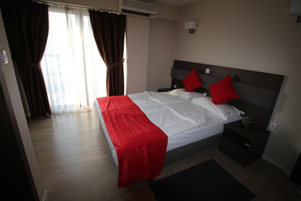 Opera House Hotel Skopje Exterior photo