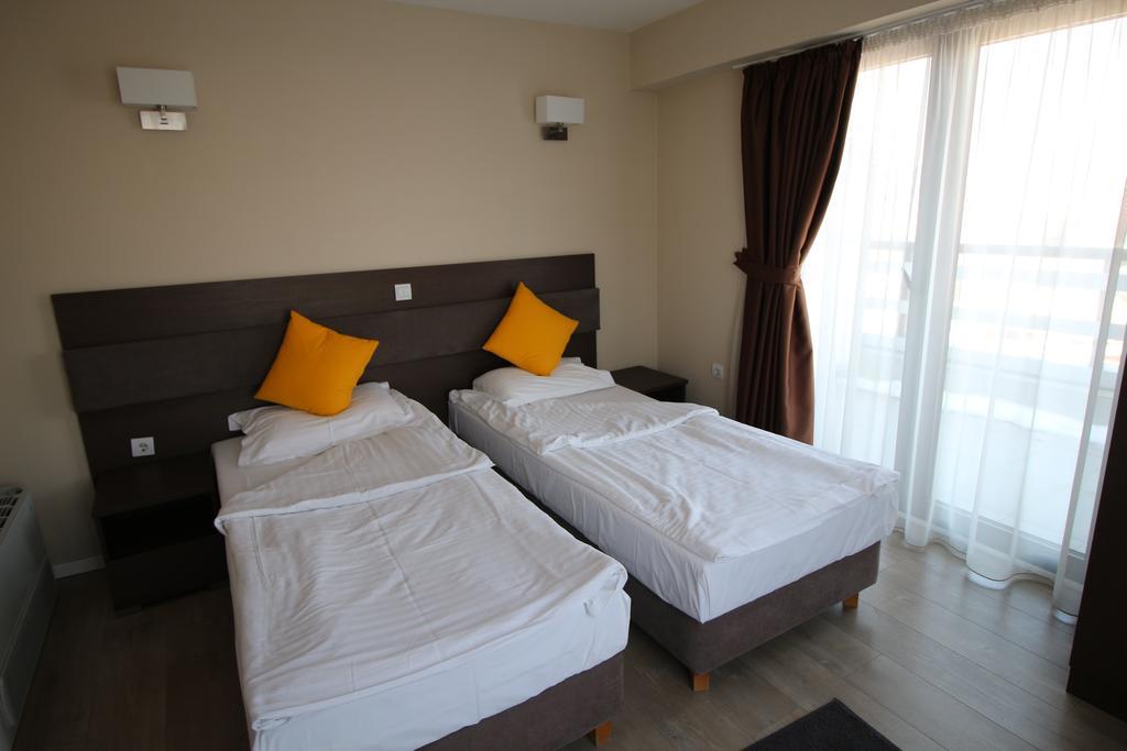 Opera House Hotel Skopje Exterior photo